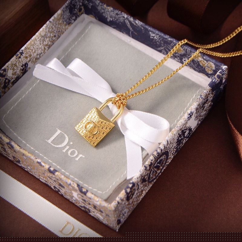 ch**an D*or necklaces